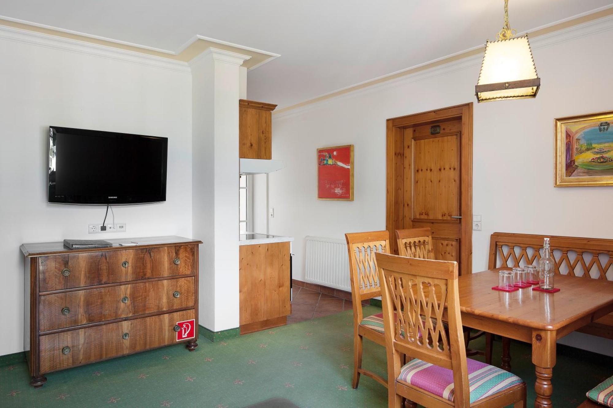 באד גסטיין Aparthotel Chalet Wetzlgut מראה חיצוני תמונה