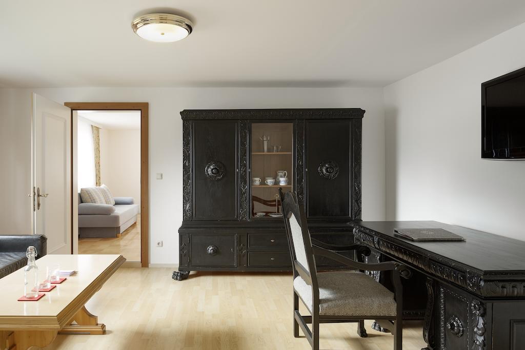 באד גסטיין Aparthotel Chalet Wetzlgut חדר תמונה