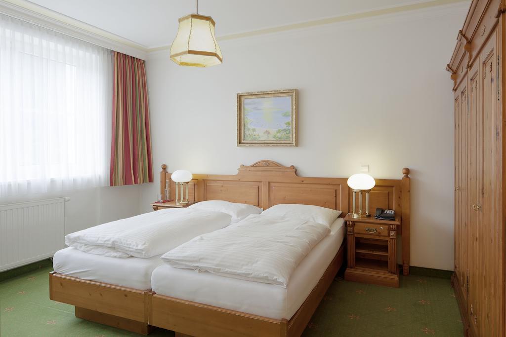 באד גסטיין Aparthotel Chalet Wetzlgut חדר תמונה
