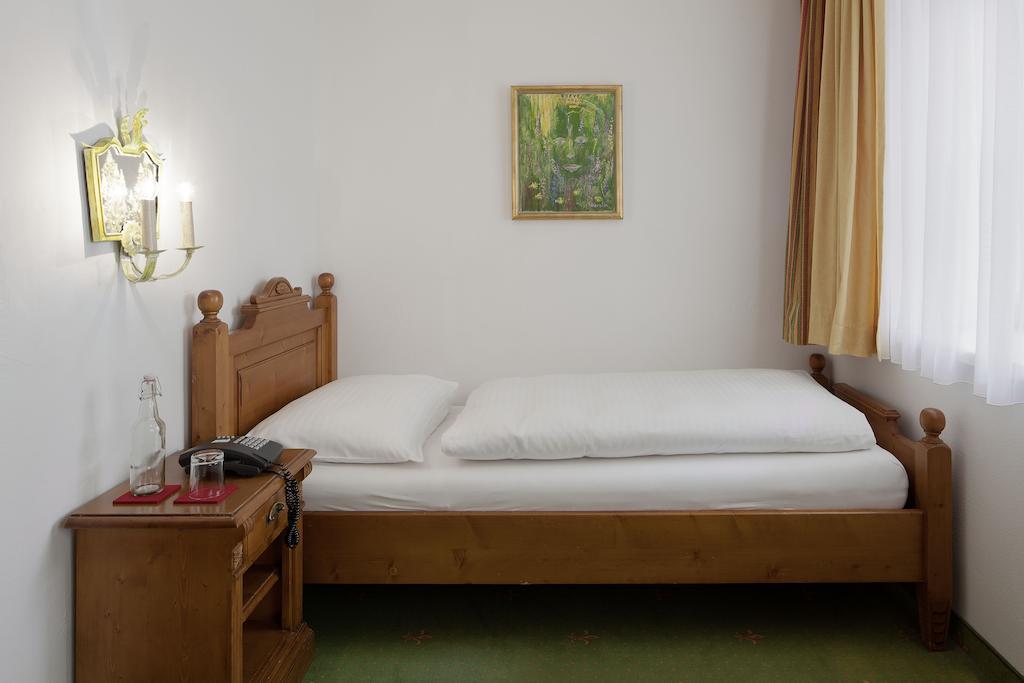 באד גסטיין Aparthotel Chalet Wetzlgut מראה חיצוני תמונה